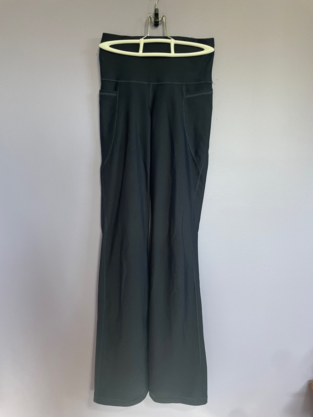 Old Navy High-Waist Navy Wide-Leg Yoga Pants